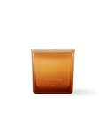 Bougie Ava&May Pumpkin Pie de 220 grammes, dans un pot carré en verre avec un couvercle en bois